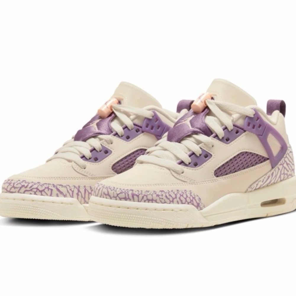 Jordan Kids Cream and Purple Low-Top Sneakers